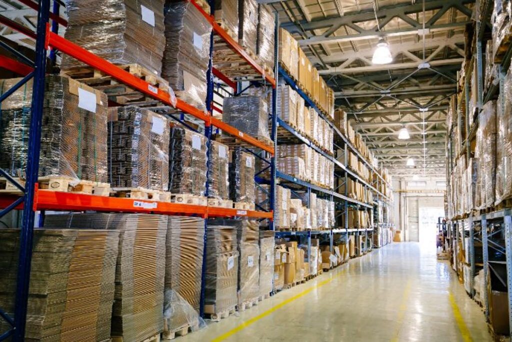 In Review: Customer Demands, Warehousing Tech, and Supply Chain Shifts